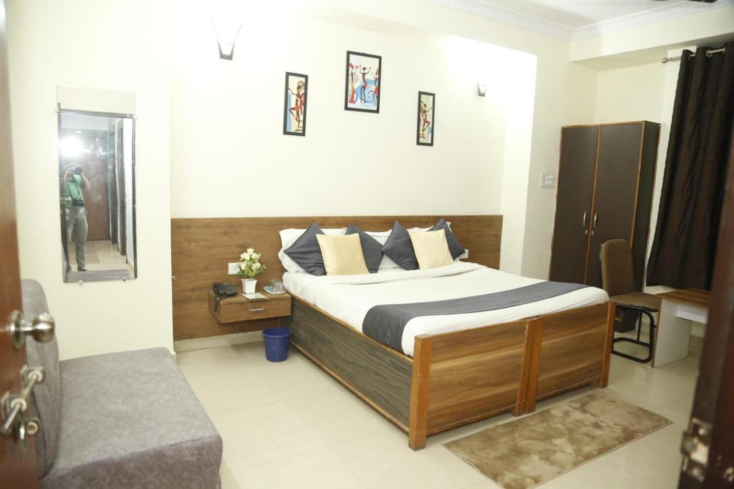 Sandalwood Vibes Bhopal Dış mekan fotoğraf